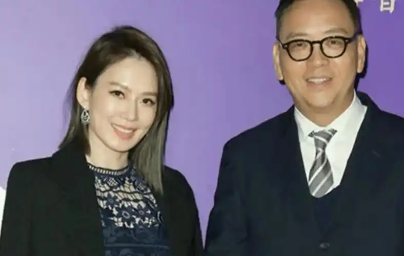 最后吴育奇的亲友也表示"吴先生从来就不是一个所谓的富二代,就是美商