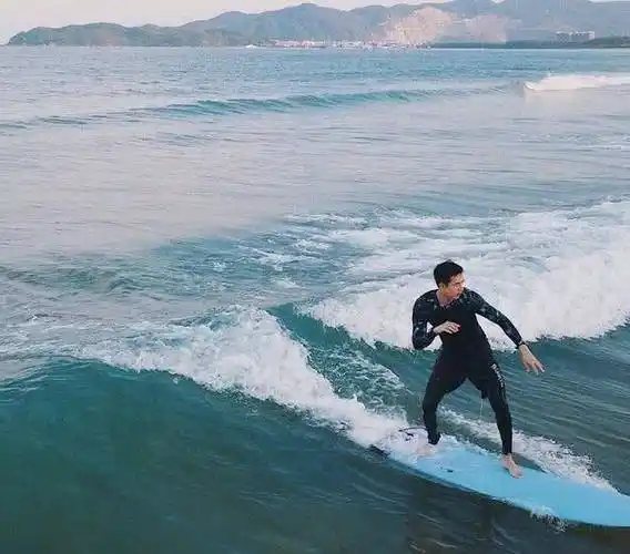 "现男友"寸头彻底火,暴瘦大换脸吊打小鲜肉_造型_因为_冲浪