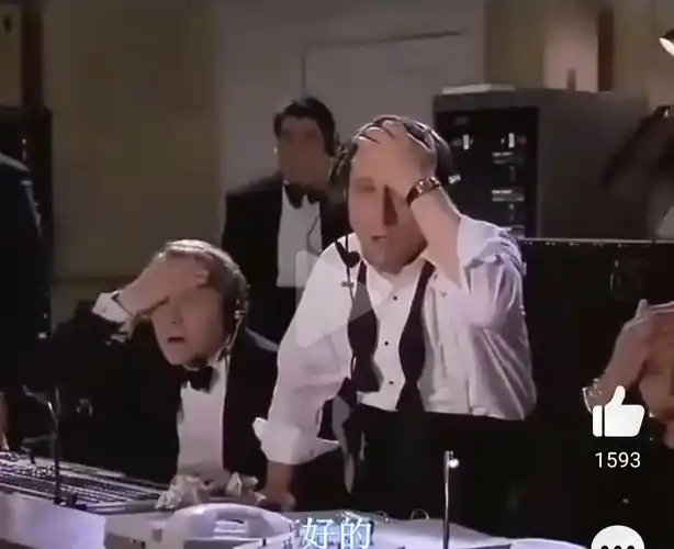 已找到求这个拍额头的动图