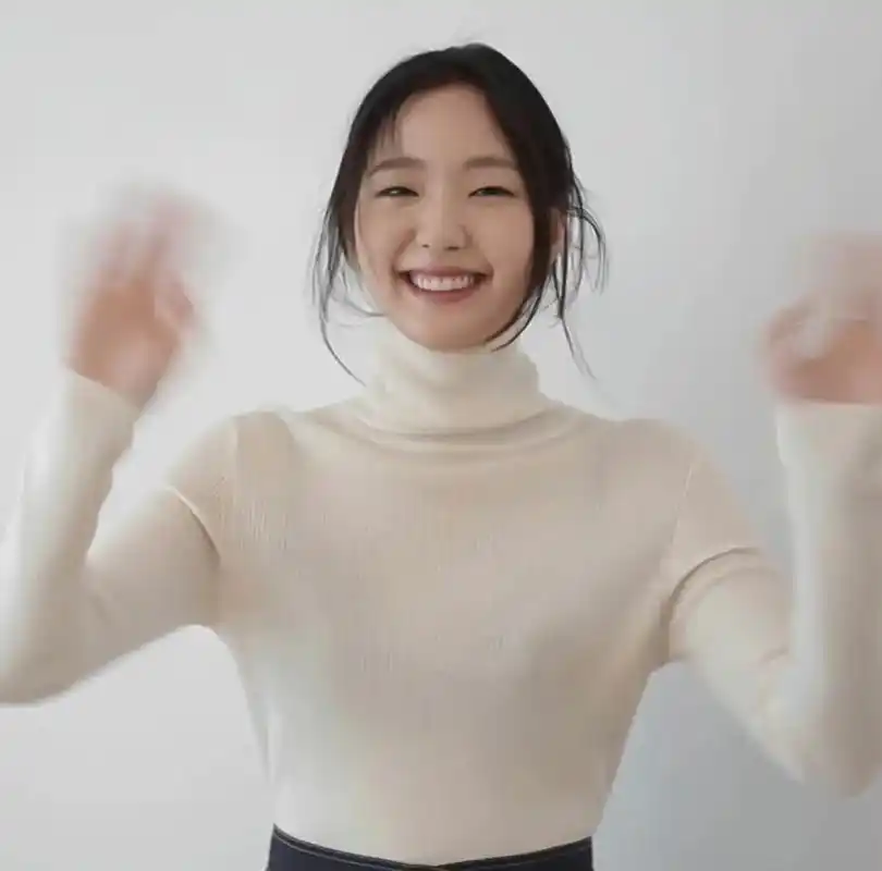 为什么头像是个女的因为喜欢金高银啊