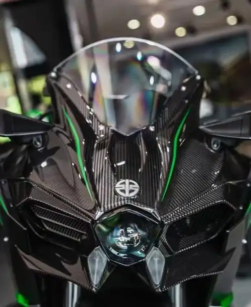 带机械增压的川崎ninja h2 ,真的只是跑得快价格贵吗?