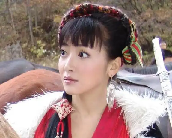 电视台就会开始轮播,久而久之,越来越多人记住了陈紫函的脸