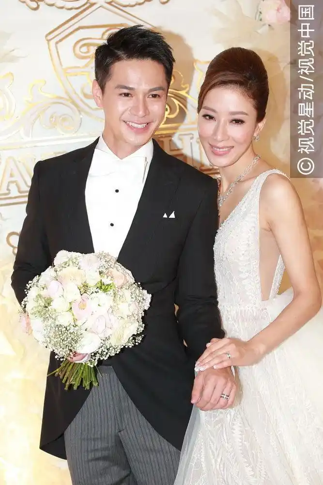 出嫁!杨怡甜吻罗仲谦_新浪图片