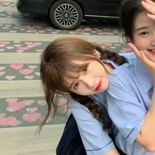 好姐妹死都不能放开手,这大约就是好闺蜜吧-姐妹头像