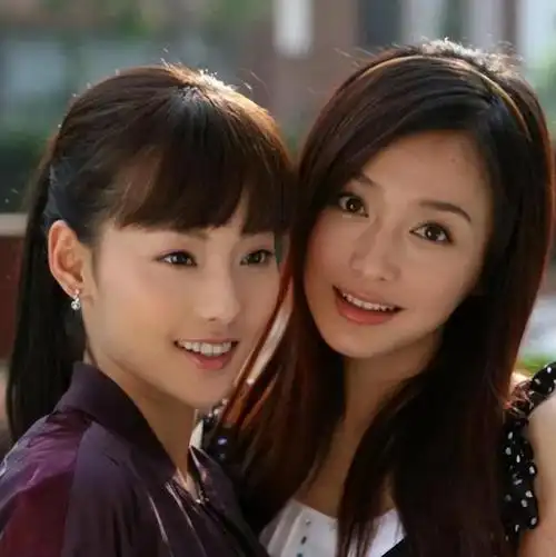 张嘉倪和秦岚的命运迥然不同,如今再次成为热门话题,令人感慨万千.