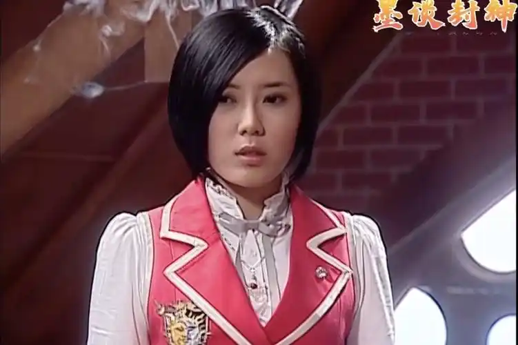 萌学园乌克娜娜一声娇羞让艾瑞克无法抵抗乖乖交出戒指