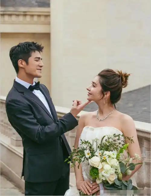 姜潮婚纱照,麦迪娜姜潮婚纱照曝光