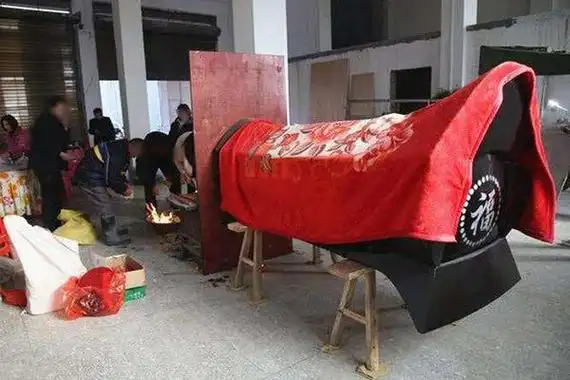 寿衣不用斜纹布,寿枕不能过高,汉中勉县传统葬俗——入殓