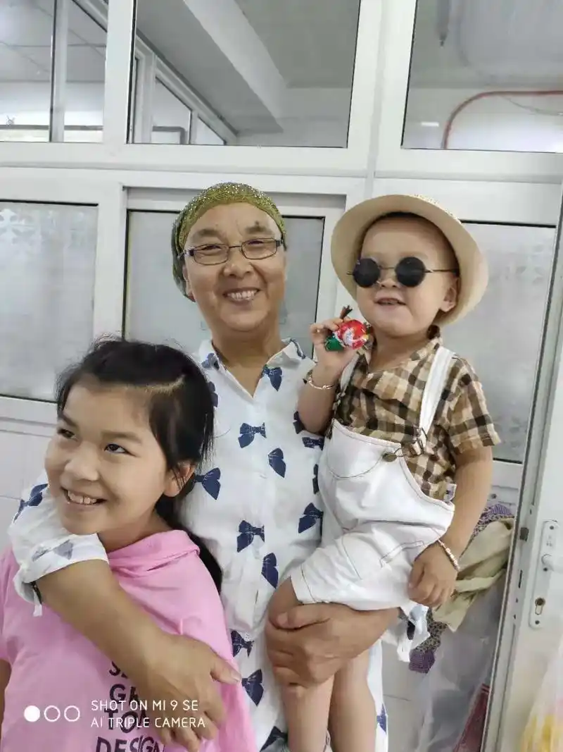 人活着,千万别生气, 因为在这个世界上, 最傻的事就是生气. - 抖音