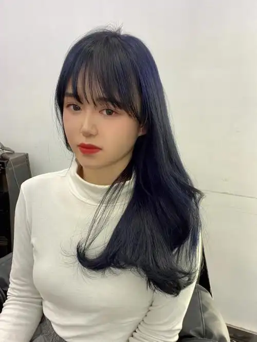 2019～2119年流行发色蓝黑色发色