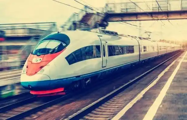 闹大了大爷啥都敢做高铁上抽烟被乘务员及时阻止评论区炸了