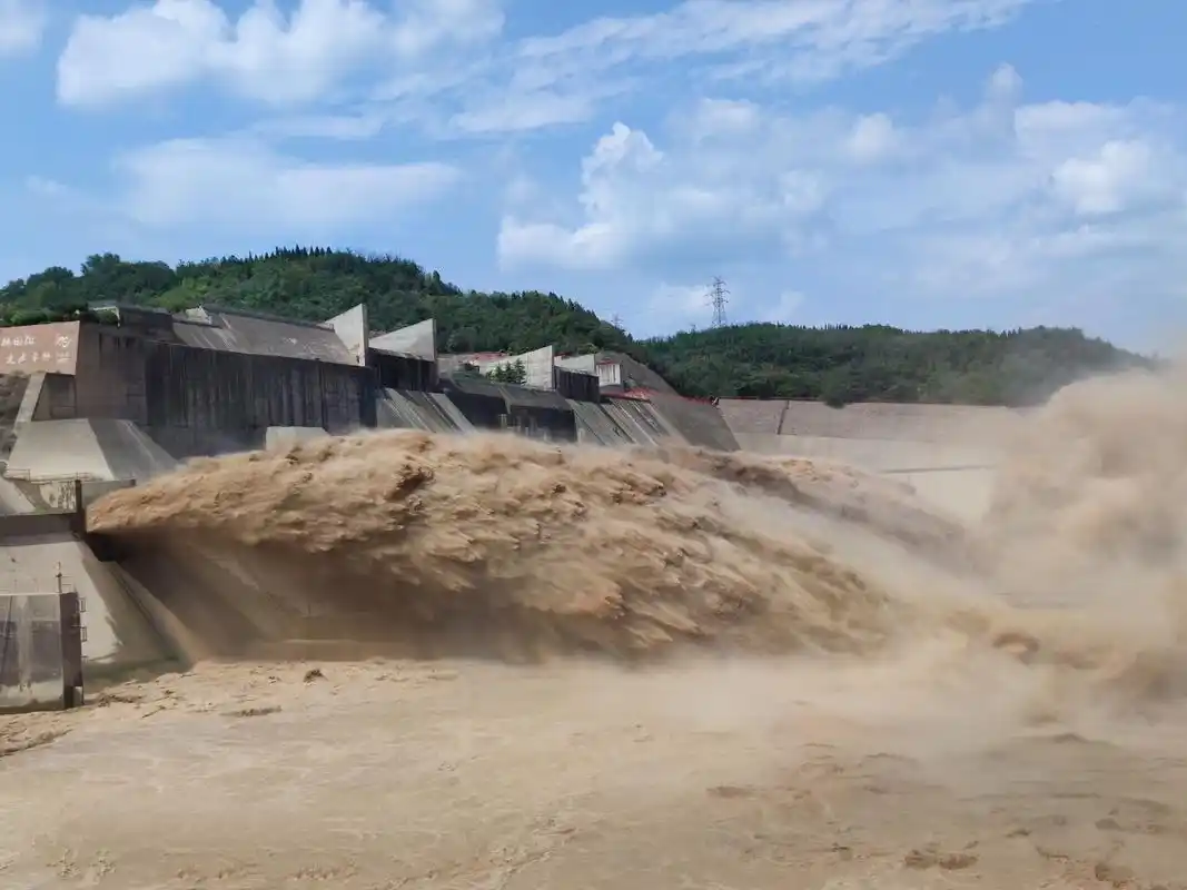 重走百年复兴路-探访小浪底水利枢纽工程