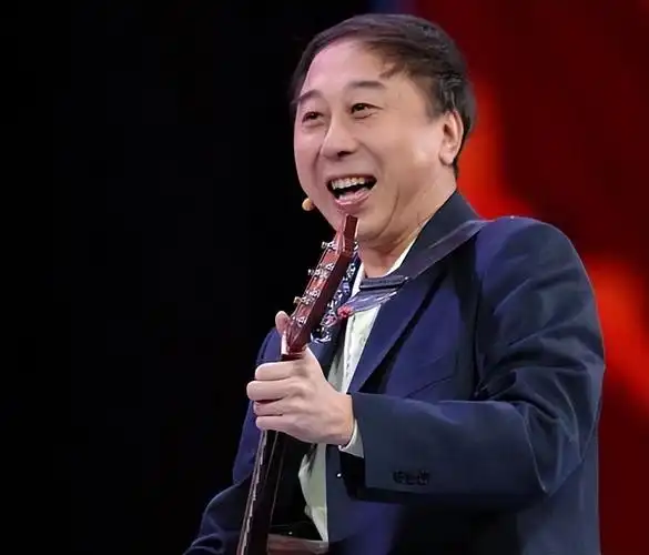 回顾冯巩47岁被妙龄保姆索要50万分手费他媳妇的做法让人点赞