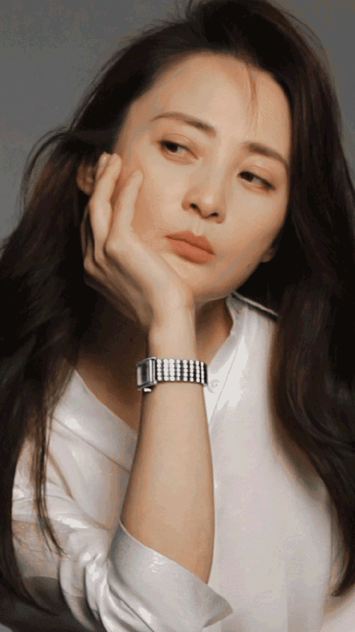 蒋勤勤竟然快五十了