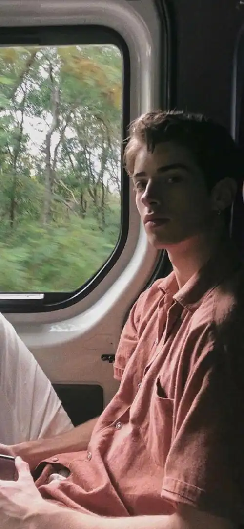 欧美帅哥型男高清手机壁纸