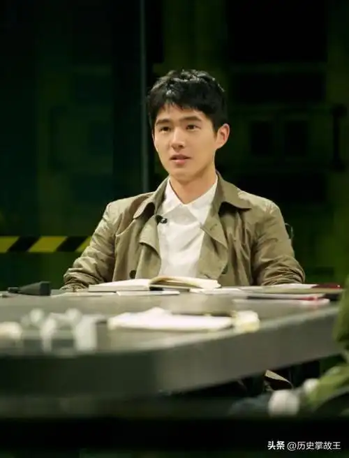 即使先抛开电视剧不谈,刘昊然光是凭借《唐人街探案》系列就在国内外