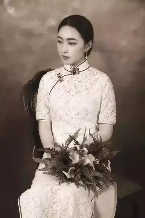 老照片民国时期穿着旗袍的女子图七美得让人惊叹