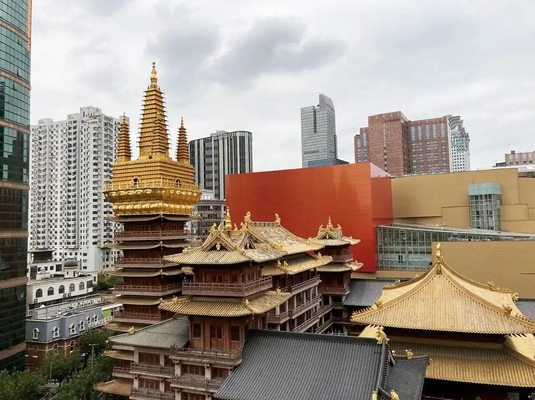 上海静安寺攻略 入寺门票9050     请香火905 	 购买门票方式99