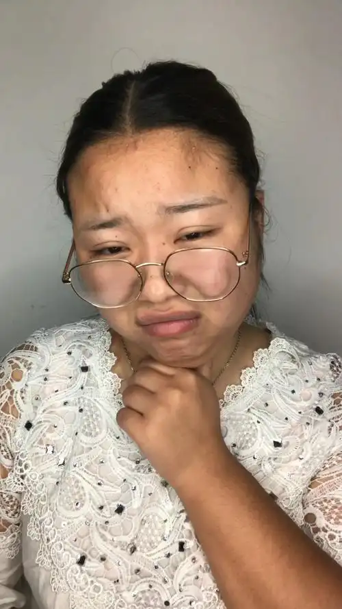 丑女化妆大变身,惊呆所有亲朋好友,都说不是一个人