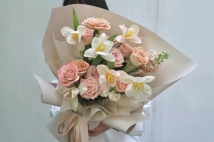 孝感野泉花艺美学#咖色郁金香#小众花店#花束#卡布奇诺玫瑰#鲜花花束