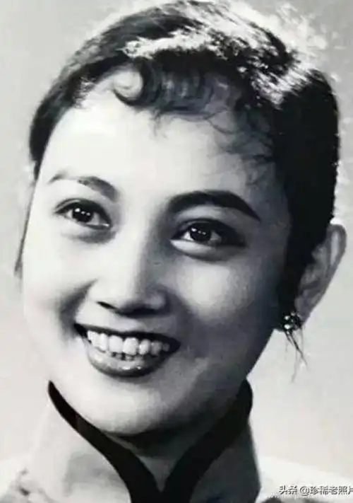 王晓棠绝版珍藏照,一睹当年银幕女神的绝代芳华!