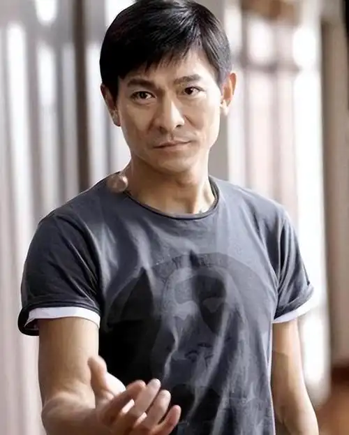 他当刘德华替身8年,如今熬成"影帝",曾和刘德华前女友传绯闻