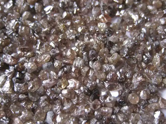 供应天然金刚石颗粒钻石原石超硬材料适用车削切磨钻探研磨五金工具