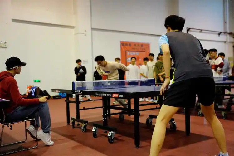 冠军学长来开球——第四届"楼王"乒乓球争霸赛首场活动圆满落幕
