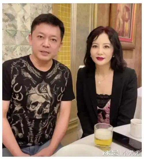 何政军:我这辈子很正确的决定,就是娶了一个平凡的妻子|爱情|范雨|一