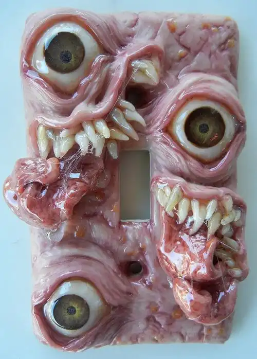 让人包骨悚然的怪物首饰与家饰猎奇女艺术家dogzillalives