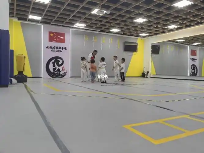 儿童跆拳道馆"生活因健康而美丽"