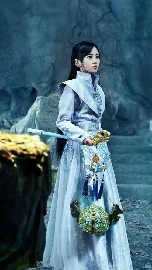 九州天空城·雪飞霜·鞠婧t