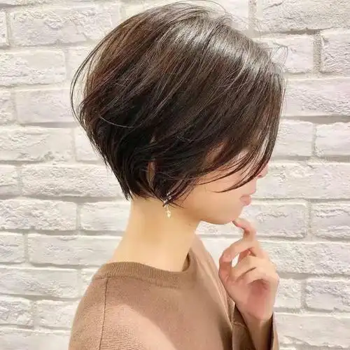 甜美可爱的短发喜欢短发的女士可以收藏图组