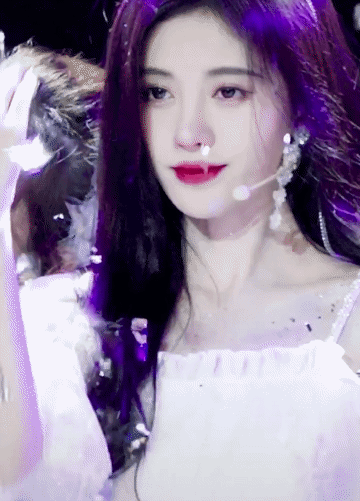 鞠婧祎孙珍妮动图