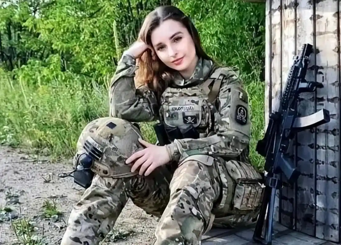 俄罗斯对俘虏到的乌克兰女兵剃光头,这是否违反了国际法呢?