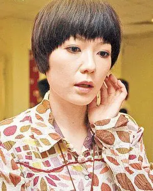 据香港媒体报道,杜汶泽患上罕有病症,最担心他的人莫过于老婆田蕊妮