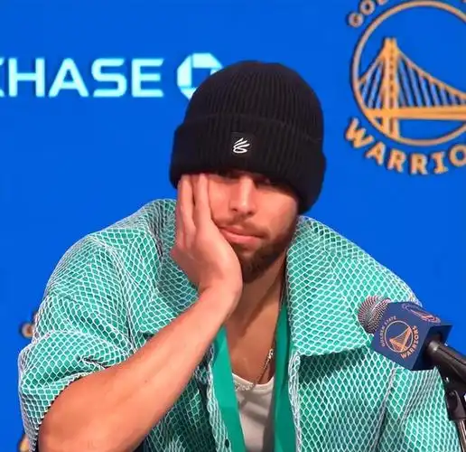 4大误判黑掉勇士,湖人凭空多加9秒!汤神库里吃大亏,裁判不装了