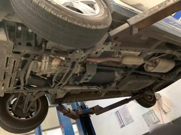 五菱宏光底盘异响怎么解决?