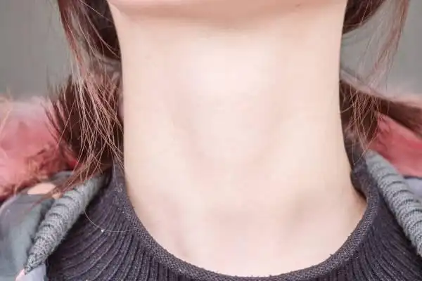 喉结有什么作用吗?为什么男性有,而女性却没有?看完涨知识了