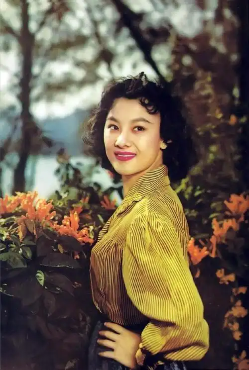 31位被遗忘的香港老牌美女明星个个国色天香如今大多去世韦伟99岁