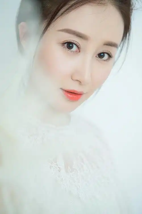 舒畅美图可爱的洋娃娃