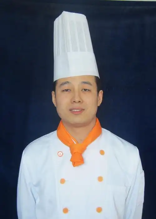 金牌厨师:王鹏_西安好月嫂家政服务有限公司