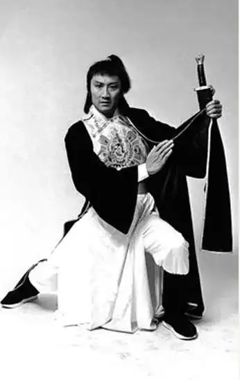 谢贤《萧十一郎》