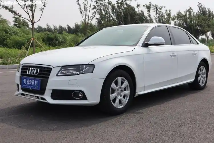 11年奥迪a4自动20t首付5000开走精品车况