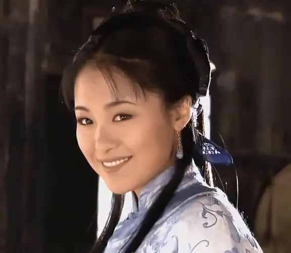 的精彩演出给这部剧加了不少分数,"媚态横生销魂处,蓦然回首赛西施"