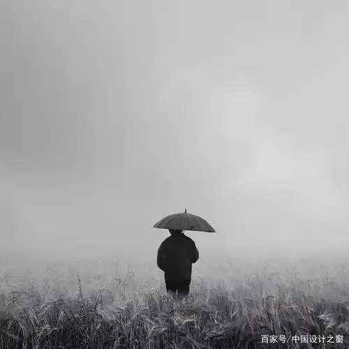 神秘而忧郁的孤独身影:souichi furusho 超现实风格摄影