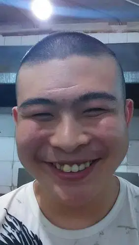 有点胖,个子170,附带图片我只想知道我还有机会脱单吗?