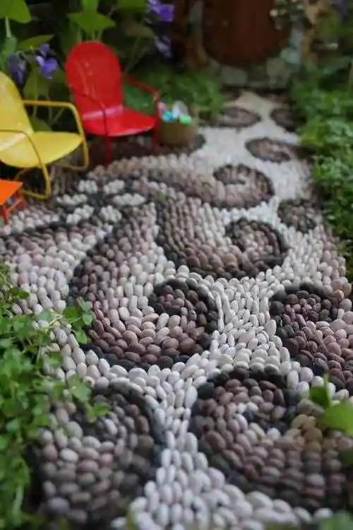 鹅卵石铺装院子里的鹅卵石这样铺