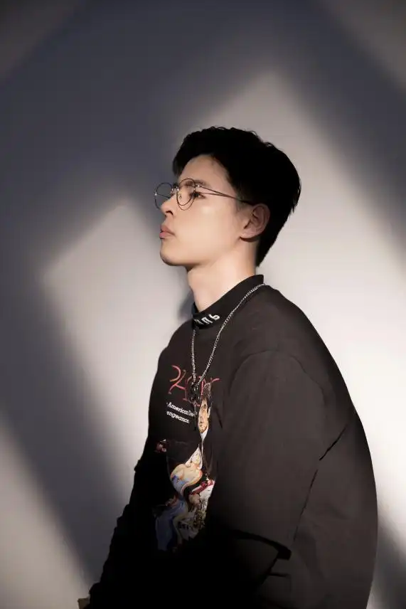 网易云音乐携手95后说唱歌手lambert 《dazzling》打造顶尖原创说唱