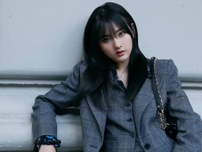 宋祖儿帅气西装街拍写真宋祖儿女明星女演员街拍